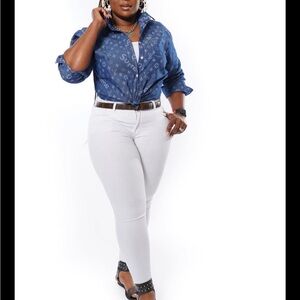 Blue Patterned Button-Up LoVe Me shirt